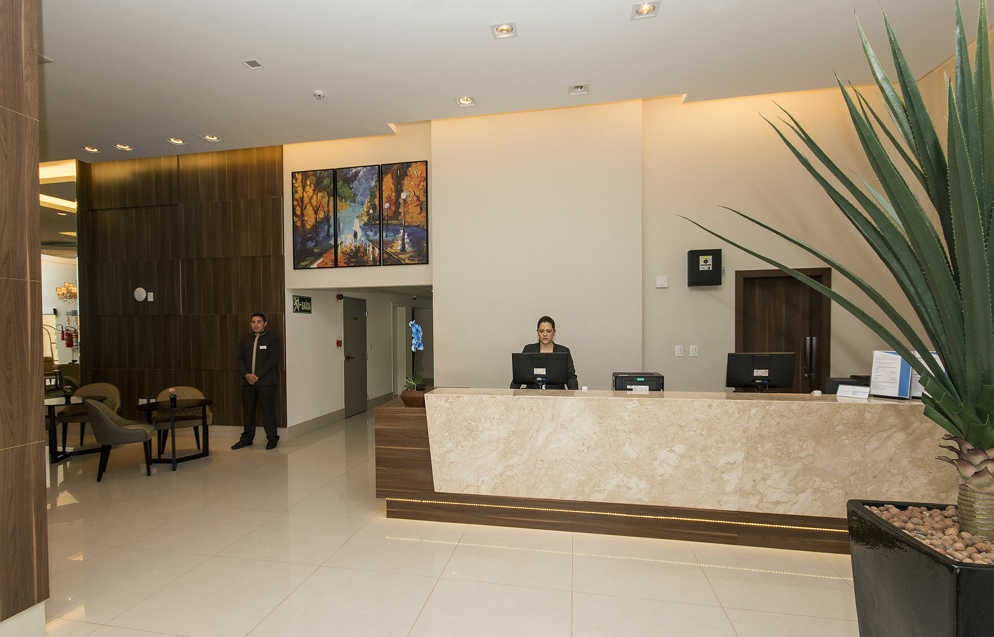 Comfort Hotel Cuiaba Eksteriør billede