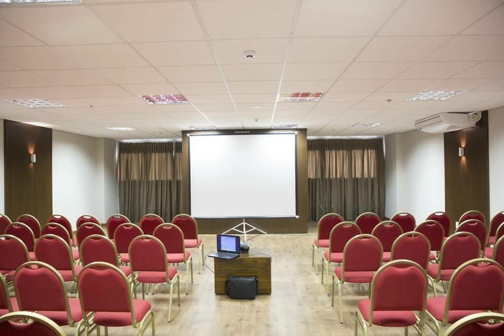 Comfort Hotel Cuiaba Eksteriør billede