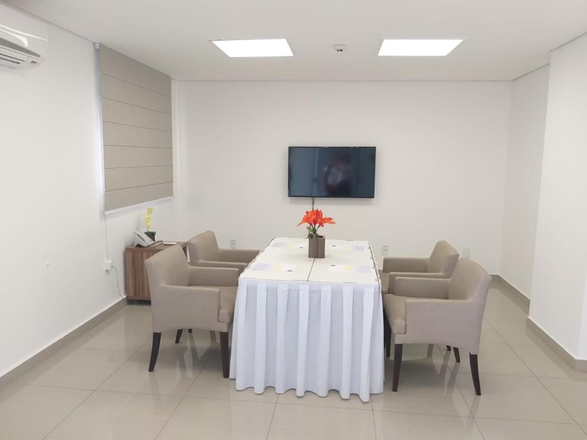 Comfort Hotel Cuiaba Eksteriør billede
